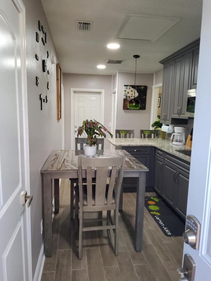 تامبا Beautiful Apartment Close To Everything المظهر الخارجي الصورة